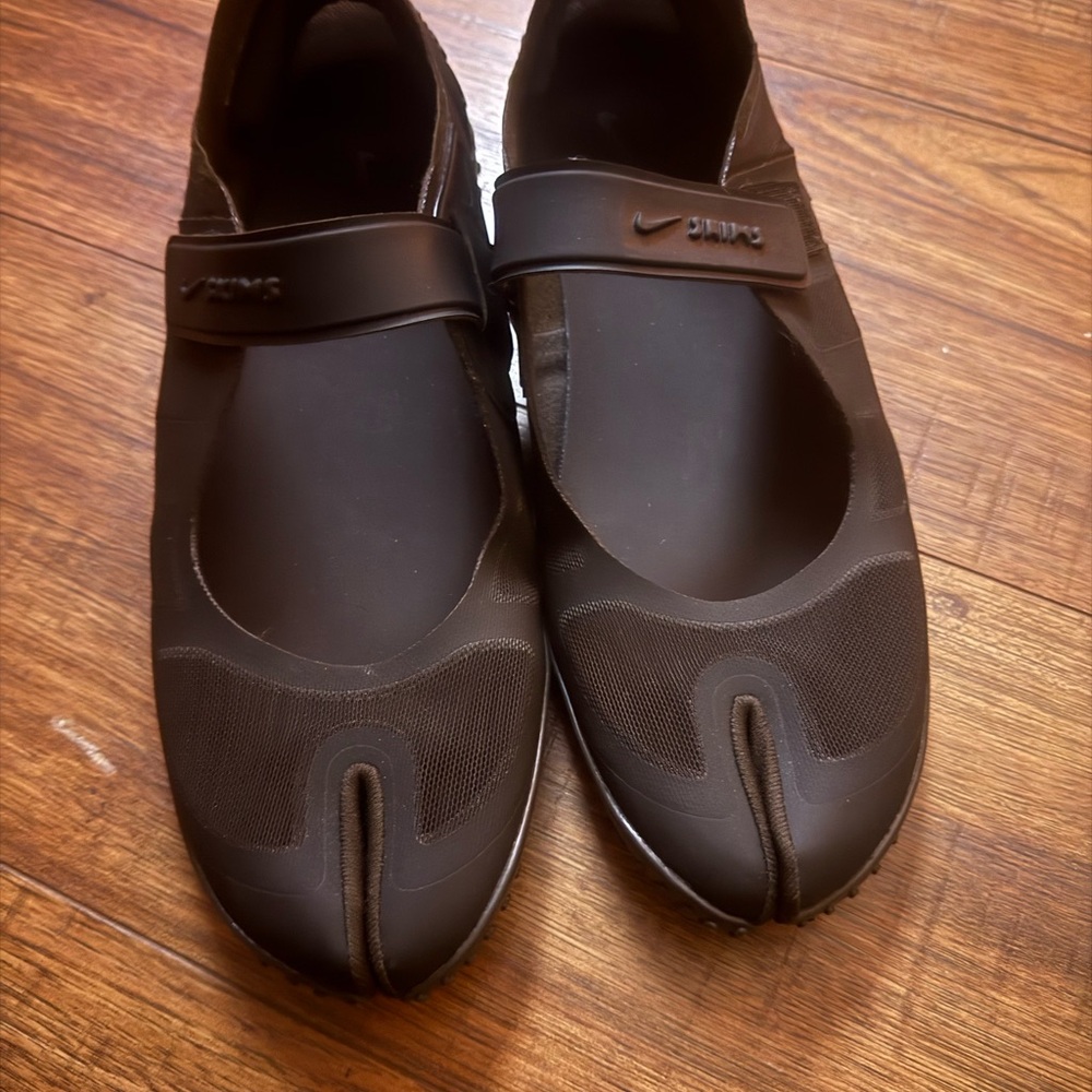 Nike x SKIMS Air Rift Mesh Velvet Brown Split Toe Women’s 7